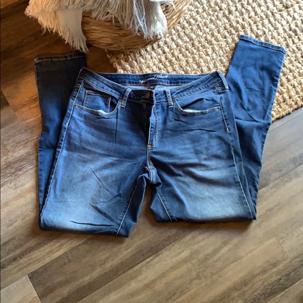 Universal thread jeans
